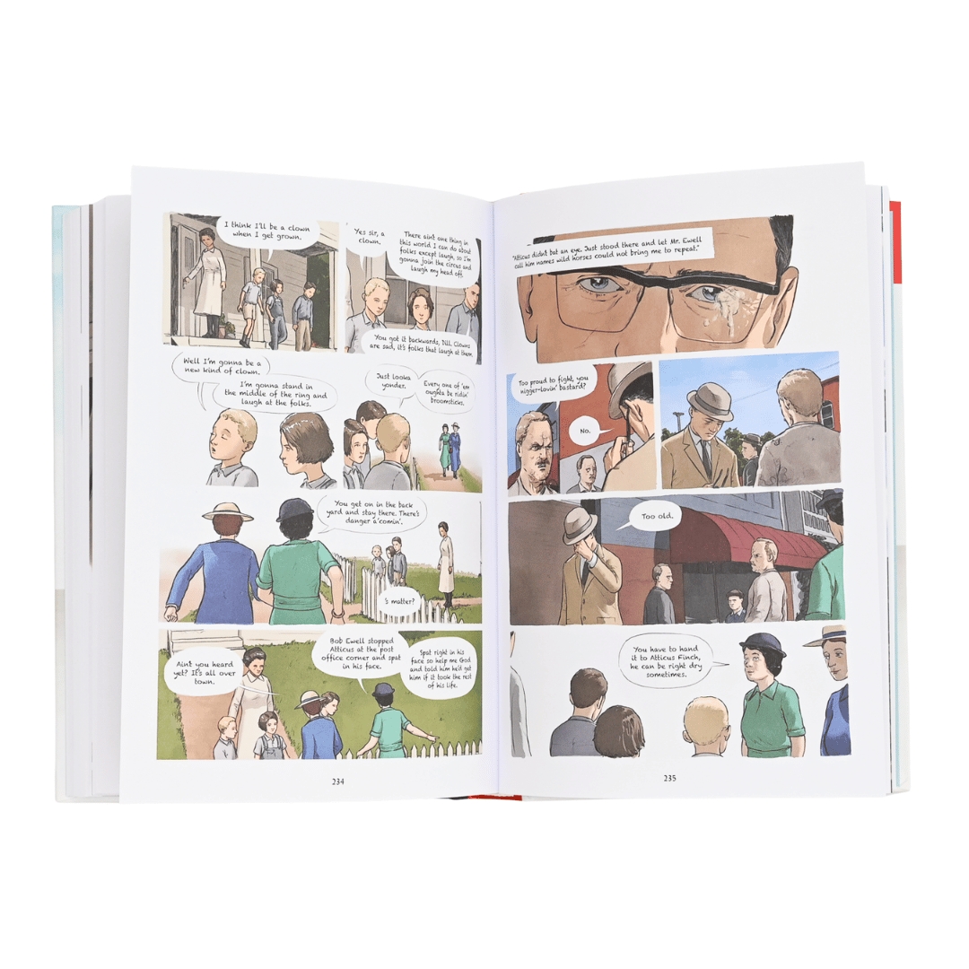 To Kill a Mockingbird: A Graphic Novel