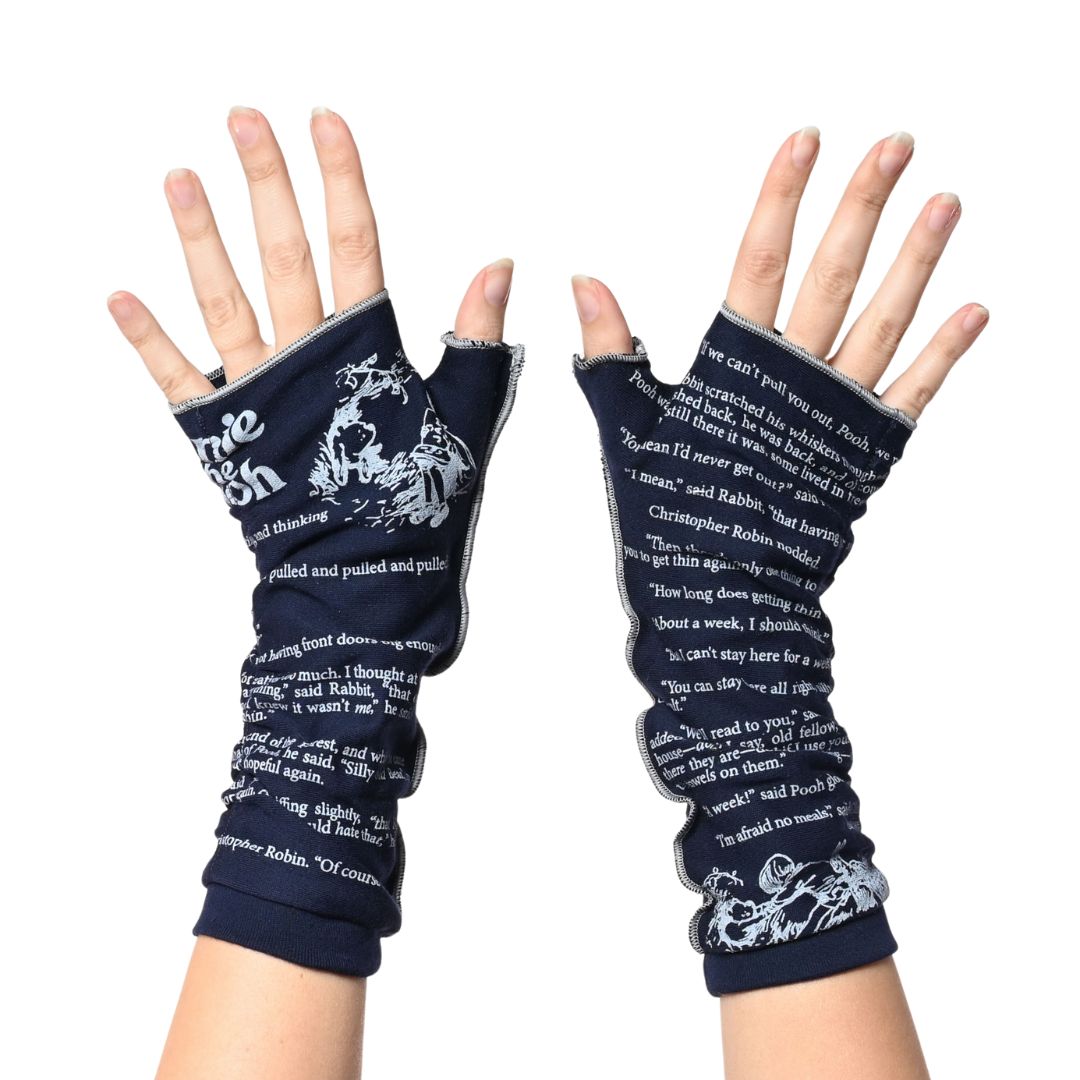 Winnie-the-Pooh Writing Gloves