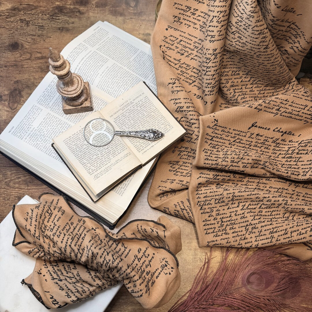 James 1 Book Scarf