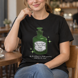 Macbeth Unisex Tee - S / Heather Black