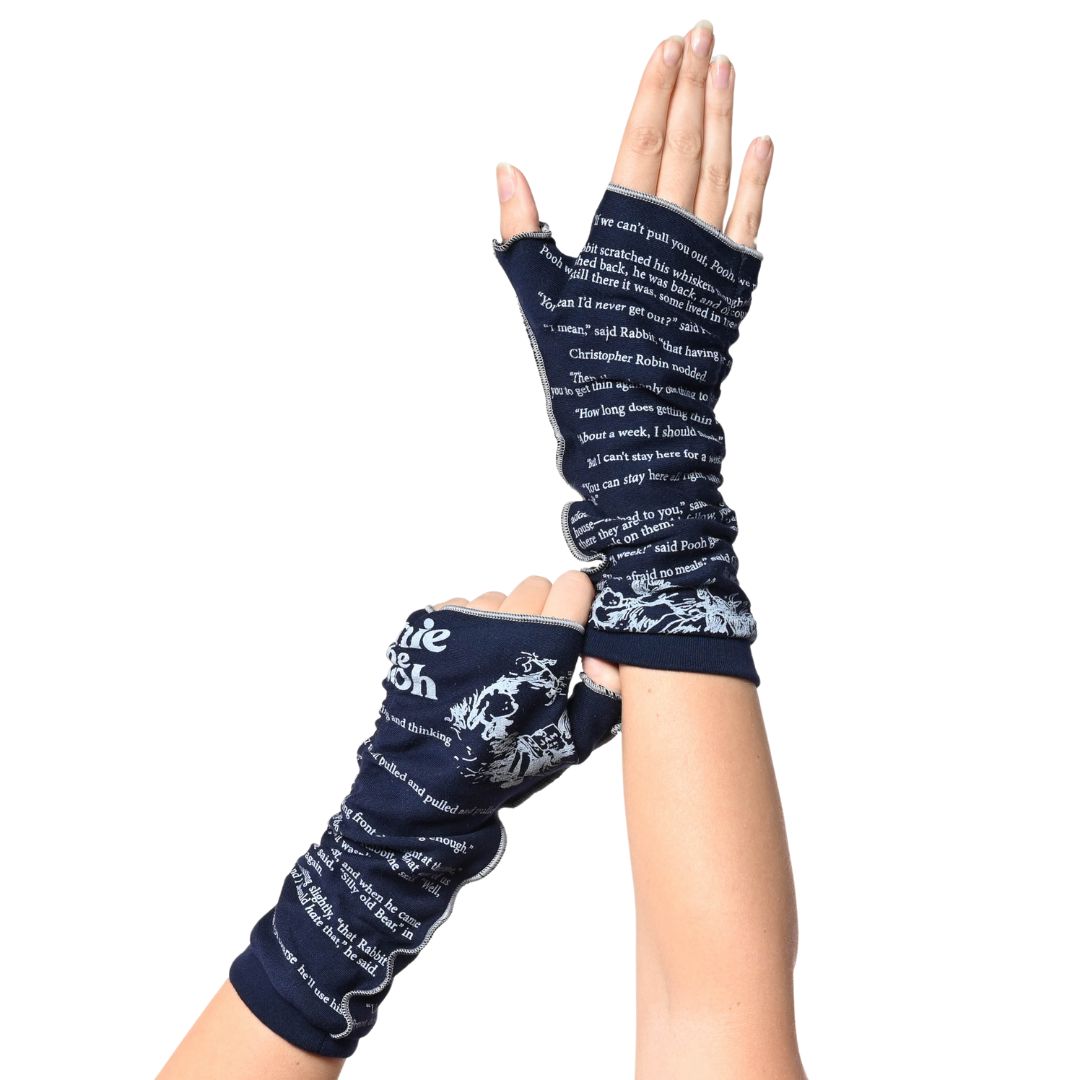 Winnie-the-Pooh Writing Gloves