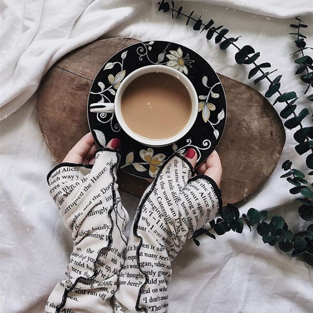 Alice in Wonderland Writing Gloves