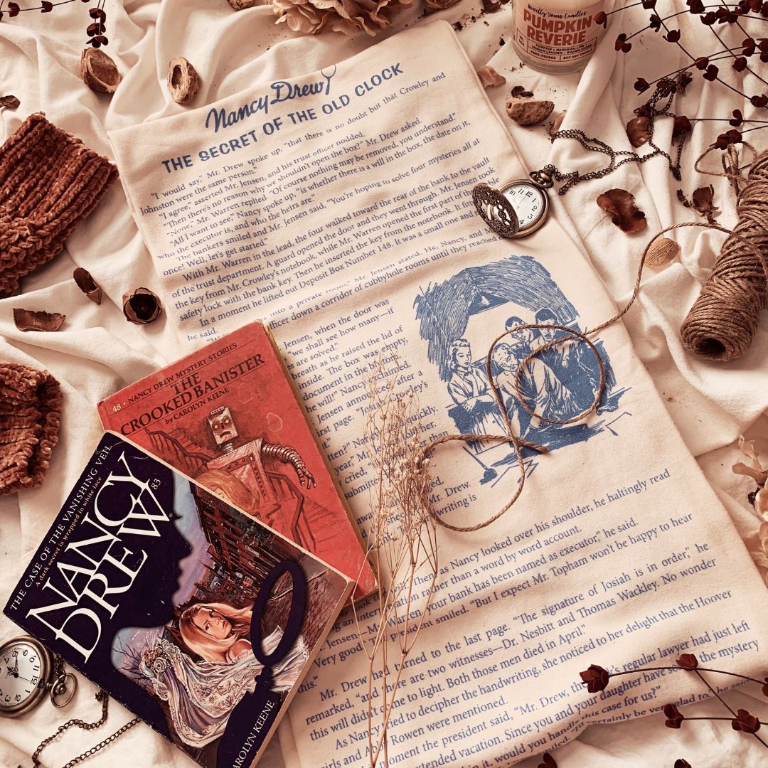 Nancy Drew Book Scarf