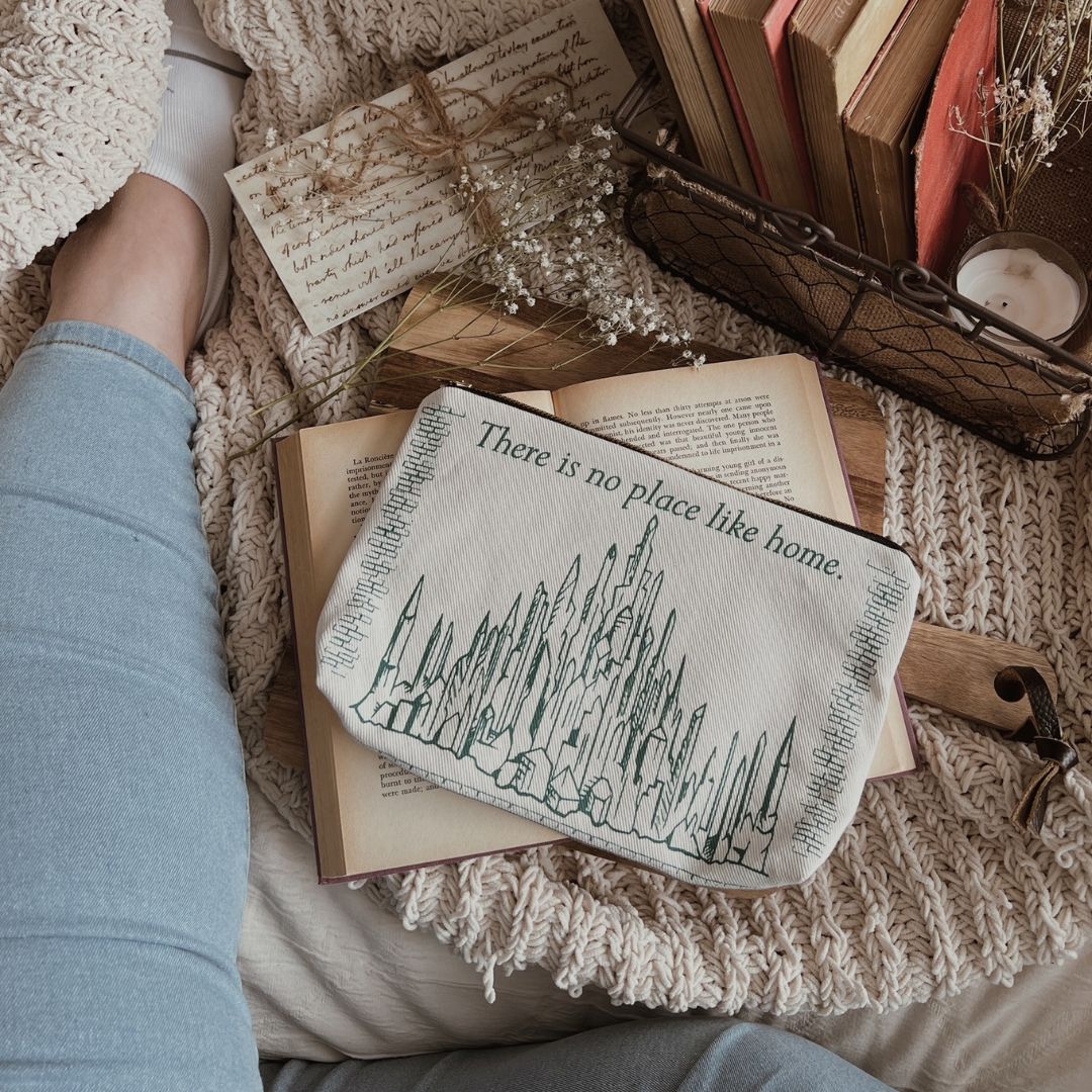 The Wonderful Wizard of Oz Book Pouch