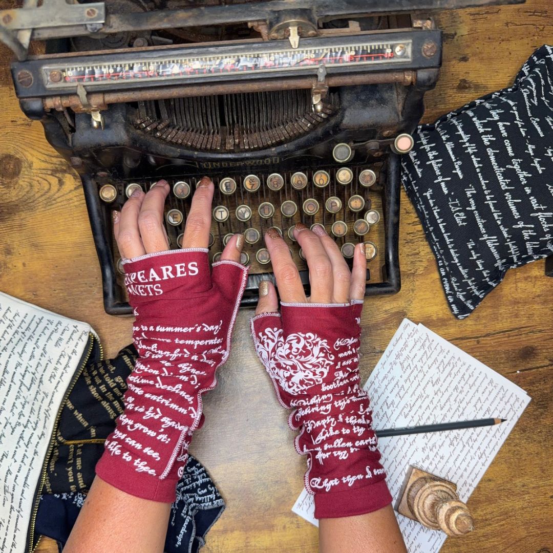 Shakespeare's Sonnets Writing Gloves