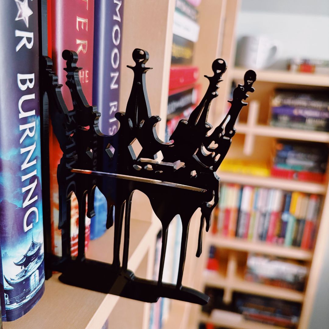 Crown Bookshelf Silhouette