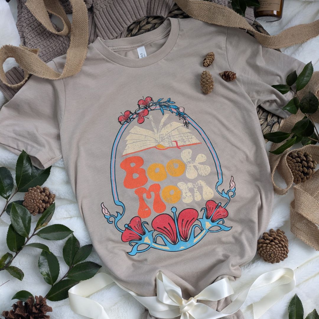 Book Mom Unisex Tee