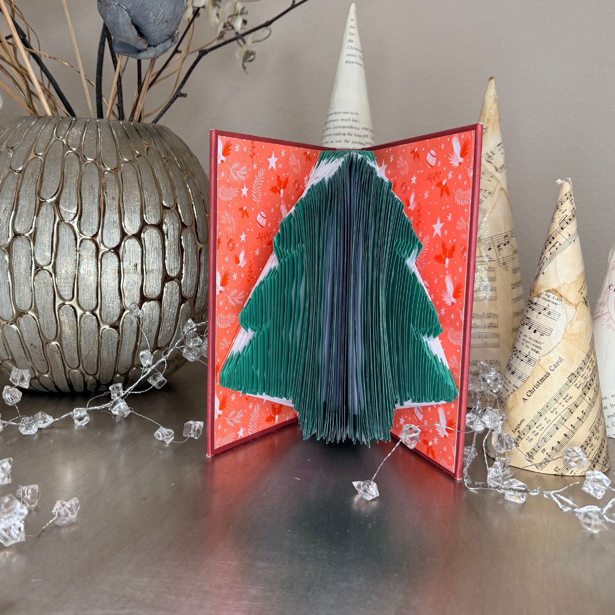 A Christmas Carol: Story Fold Classics