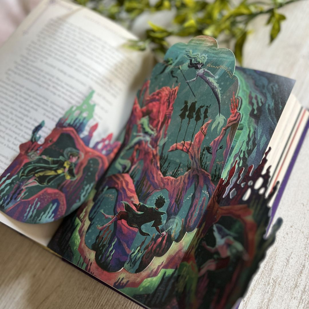 Harry Potter and the Goblet of Fire (Illustrated with Interactive Elements)