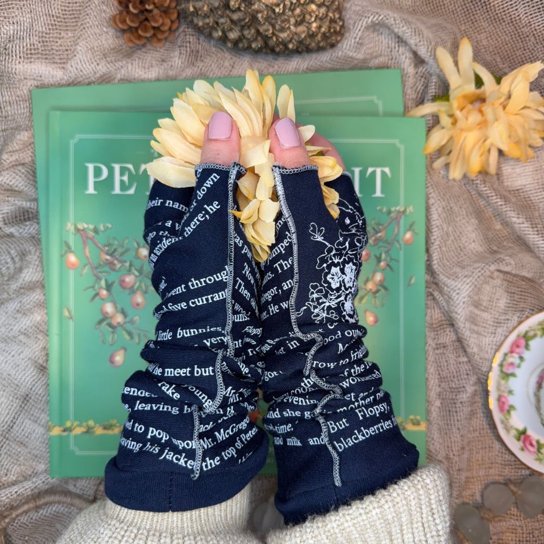 The Tale of Peter Rabbit Writing Gloves