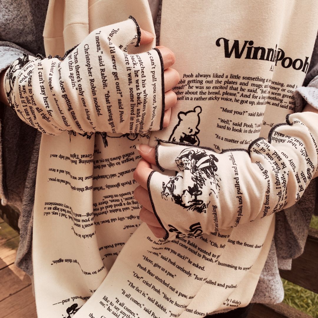 Winnie-the-Pooh Book Scarf