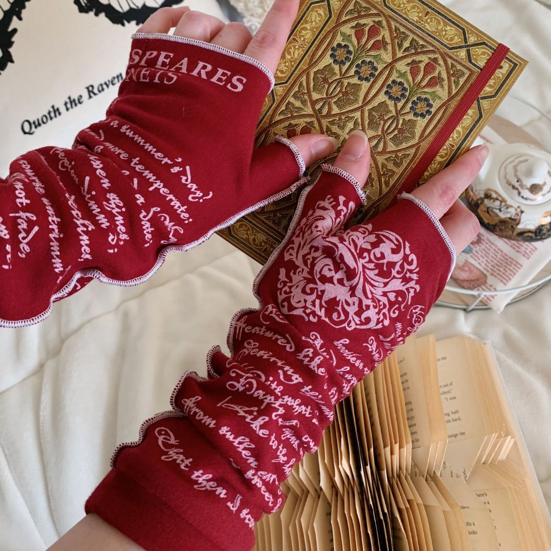 Shakespeare's Sonnets Writing Gloves