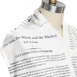The Lion, the Witch and the Wardrobe Book Scarf