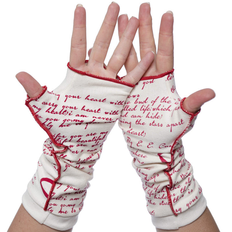 A Christmas Carol Writing Gloves (LIMITED EDITION) - ShopperBoard